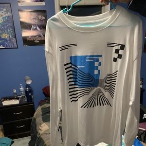 Long sleeve abstract